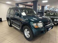 Usata Mitsubishi Pajero 160 CV (117 kW) 2001 Verde SUV
