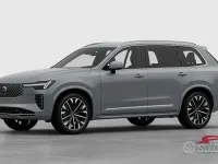 Nuova Volvo XC90 Plus 455 CV (334 kW) 2025 Vapour grey SUV