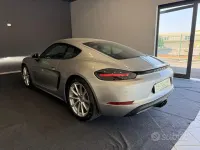 Usata Porsche 718 Cayman 300 CV (220 kW) 2022 Grigio Coupé