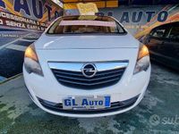 Usata Opel Meriva 120 CV (88 kW) 2012 Bianco Monovolume