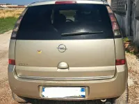 Usata Opel Meriva 90 CV (66 kW) 2009 Monovolume