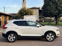Usata Volvo XC40 Momentum 150 CV (110 kW) 2019 Bianco SUV