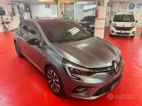 Occasion Renault Clio V 101 PK (74 kW) 2023 Grijs Sedan