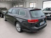Usata VW Passat Comfortline 120 CV (88 kW) 2017 Giallo Station wagon