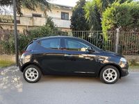Usata Lancia Ypsilon Gold 69 CV (50 kW) 2016 Utilitaria