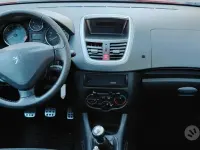 Usata Peugeot 206+ 60 CV (44 kW) 2011 Rosso Utilitaria
