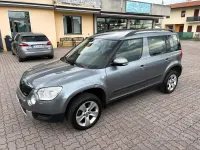 Usata Skoda Yeti 105 CV (77 kW) 2012 Grigio SUV