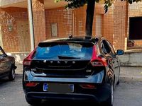 Usata Volvo V40 115 CV (84 kW) 2013 Nero Berlina