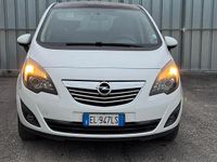 Usata Opel Meriva Cosmo 110 CV (80 kW) 2012 Bianco Monovolume