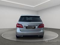 Begagnad Mercedes B200 136 HK (100 kW) 2018 Silver Minibuss
