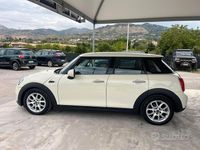 Begagnad Mini One D Hype 95 HK (69 kW) 2016 Beige Halvkombi