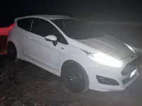 Usata Ford Fiesta 101 CV (74 kW) 2017 Bianco Utilitaria