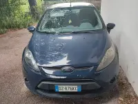 Begagnad Ford Fiesta 97 HK (71 kW) 2009 Blå Sedan