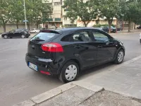 Usata Kia Rio 75 CV (55 kW) 2014 Nero Berlina