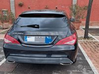 Begagnad Mercedes CLA200 Shooting Brake 2017 Svart Kombi