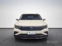 Usata VW Tiguan Life 122 CV (89 kW) 2021 Bianco SUV