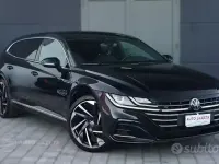 Usata VW Arteon R-line 200 CV (147 kW) 2023 Nero Berlina