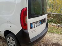 Usata Fiat Doblò 105 CV (77 kW) 2017 Bianco Monovolume