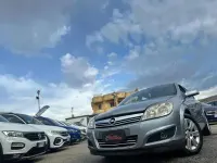 Usata Opel Astra Cosmo 101 CV (74 kW) 2007 Grigio Berlina