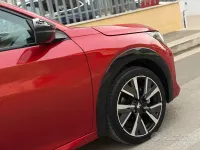 Usata Peugeot 208 GT-line 101 CV (74 kW) 2019 Rosso Utilitaria