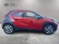 Usata Toyota Aygo X Lounge 72 CV (52 kW) 2022 Rosso SUV