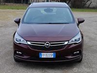 Usata Opel Astra Innovation 136 CV (100 kW) 2018 Viola Station wagon