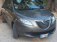 Usata Lancia Ypsilon Gold 69 CV (50 kW) 2013 Grigio Utilitaria