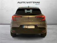 Usata Renault Captur Techno 91 CV (66 kW) 2025 Grigio scuro SUV