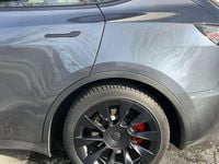 Usata Tesla Model Y RWD 220 kW (300 CV) 2023 Grigio SUV