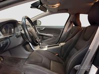 Usata Volvo V60 Kinetic 120 CV (88 kW) 2014 Nero Station wagon