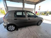 Usata Fiat Punto Dynamic 60 CV (44 kW) 2006 Marrone Utilitaria