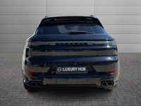 Usata Porsche Cayenne 354 CV (260 kW) 2023 Nero metallizzato SUV