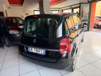 Usata Renault Modus 103 CV (75 kW) 2012 Nero Monovolume
