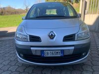 Usata Renault Modus Dynamique 74 CV (54 kW) 2010 Argento Monovolume