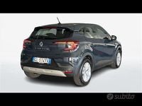 Usata Renault Captur Evolution 145 CV (106 kW) 2023 Blu scuro SUV