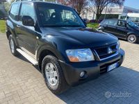 Usata Mitsubishi Pajero Instyle 115 CV (84 kW) 2005 Nero SUV