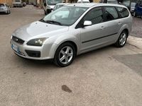 Usata Ford Focus S 90 CV (66 kW) 2007 Grigio Station wagon