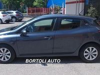 Usata Renault Clio V Business 101 CV (74 kW) 2021 Grigio Berlina