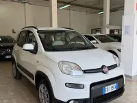 Usata Fiat Panda 4x4 Lounge 95 CV (69 kW) 2016 Bianco Utilitaria