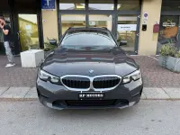 Usata BMW 318 Advantage 150 CV (110 kW) 2022 Dravit grey metallic Station wagon