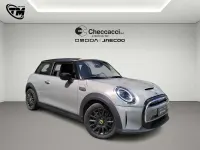 Usata Mini Cooper SE Classic 75 kW (102 CV) 2022 Grigio Utilitaria