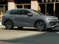 Nuova VW Tiguan R-line Plus 150 CV (110 kW) 2026 Grigio SUV