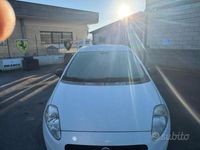 Usata Fiat Punto Active 59 CV (43 kW) 2010 Bianco Berlina