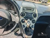 Usata Ford Ka 69 CV (50 kW) 2011 Bianco Utilitaria