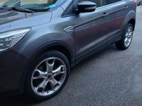 Usata Ford Kuga 163 CV (119 kW) 2014 Grigio SUV