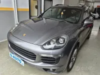 Usata Porsche Cayenne 250 CV (183 kW) 2015 Grigio SUV