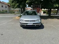 Usata VW Golf IV 75 CV (55 kW) 2001 Argento Berlina