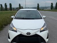 Begagnad Toyota Yaris Cool 72 HK (52 kW) 2020 Vit Sedan