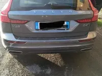 Usata Volvo V60 CC 190 CV (139 kW) 2019 Blu Station wagon