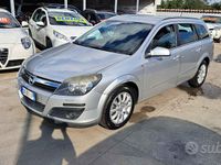 Usata Opel Astra Cosmo 105 CV (77 kW) 2006 Grigio Station wagon